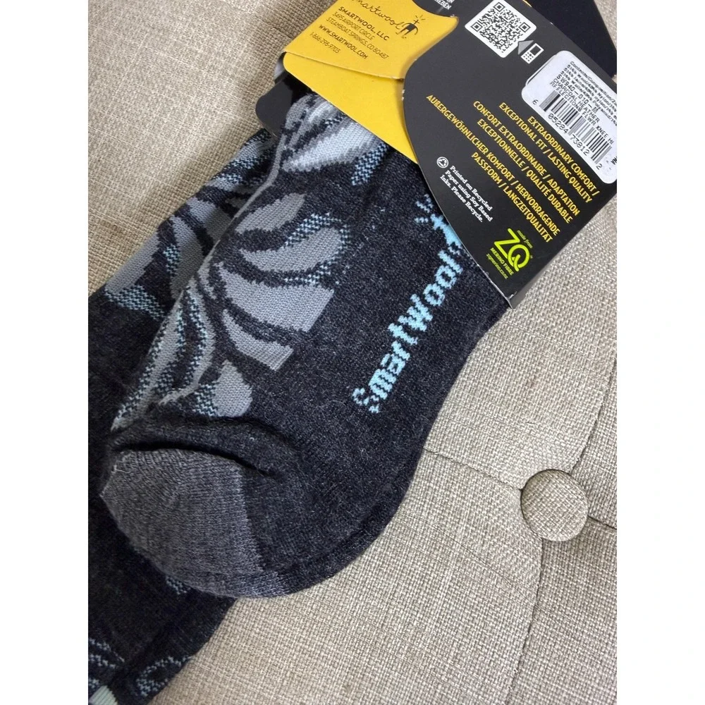 NWT Smartwool Lifestyle Merino Knee High Socks Womens M Charcoal Floral Pattern